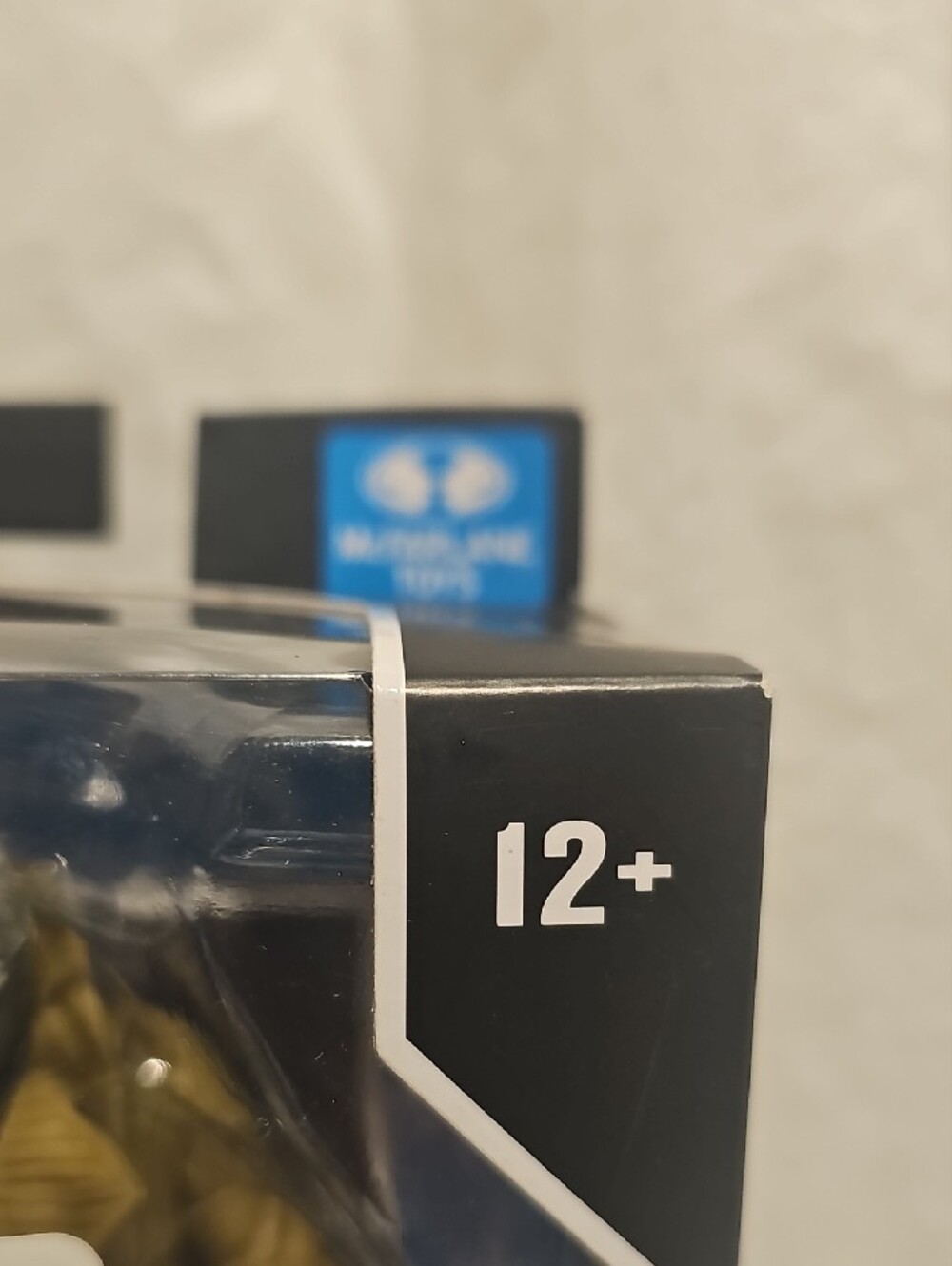Hush Action Figure - Picture 7 of 15